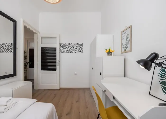 Apartment Brajda - 4 Bedroom Rijeka