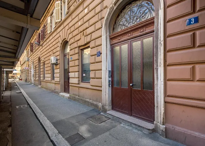 Brajda - 4 Bedroom Apartment